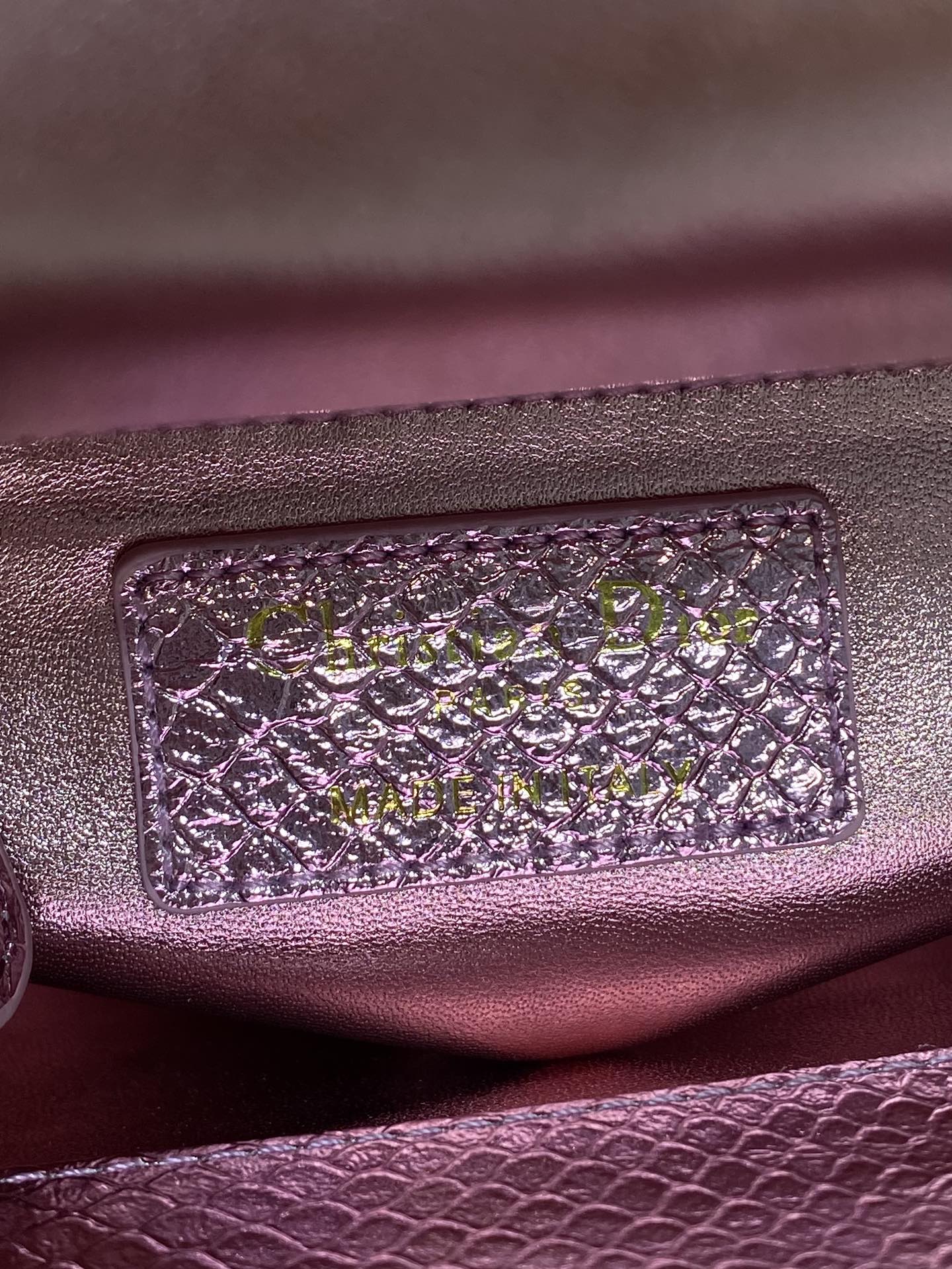 Dior A貨 女款 Lady 粉色亮面手提包 時尚甜美款| 7 Dior A貨 女款 Lady 粉色亮面手提包 時尚甜美款