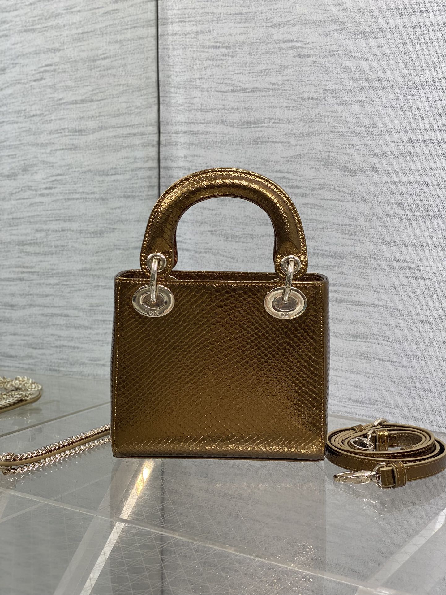 Dior 一比一 女款 Lady 咖啡金亮面手提包 氣質百搭款| 11 Dior 一比一 女款 Lady 咖啡金亮面手提包 氣質百搭款
