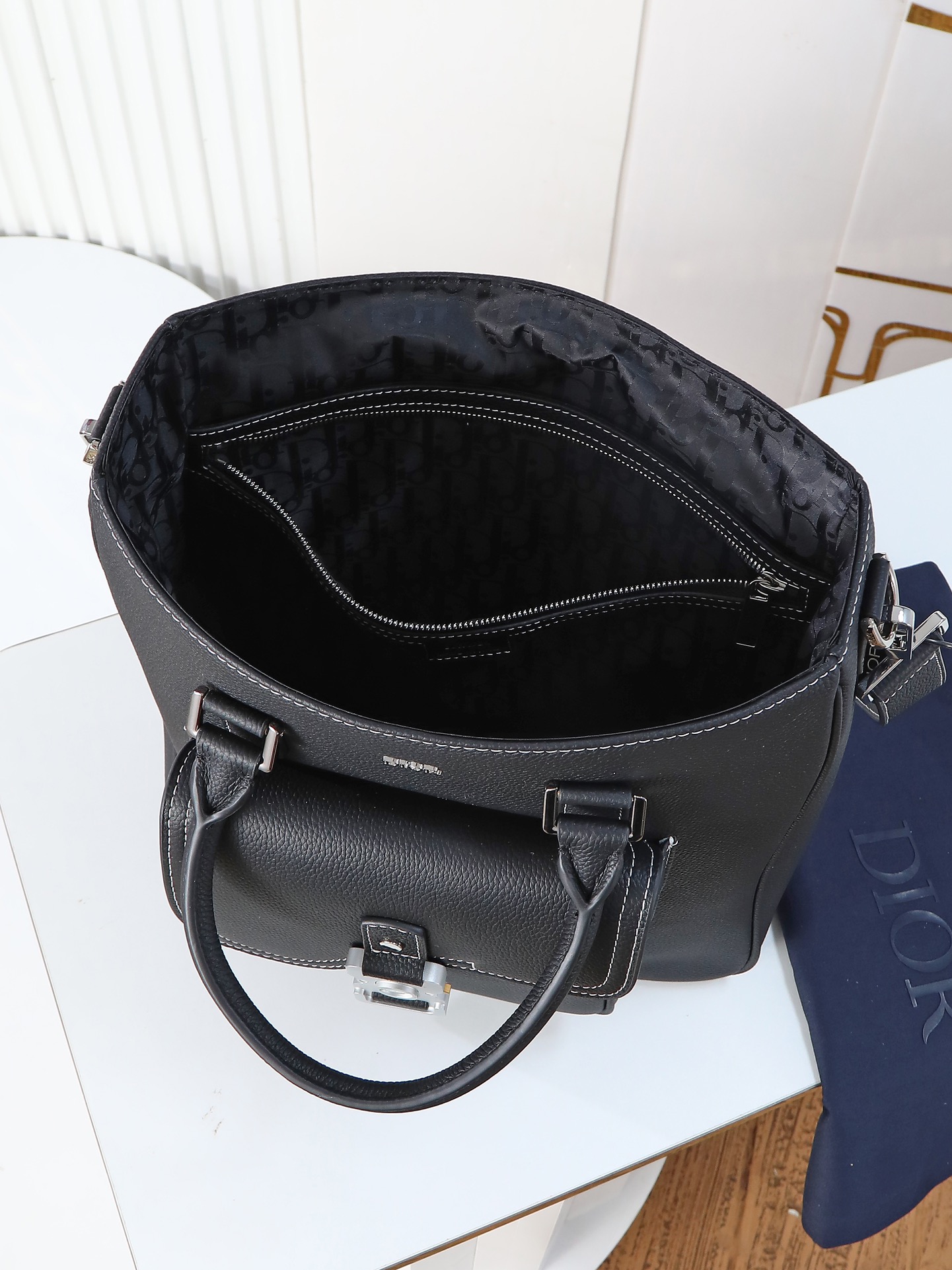 Dior 高仿 黑色皮革托特包 男士極簡商務手提包 斜挎公文包| 14 Dior 高仿 黑色皮革托特包 男士極簡商務手提包 斜挎公文包