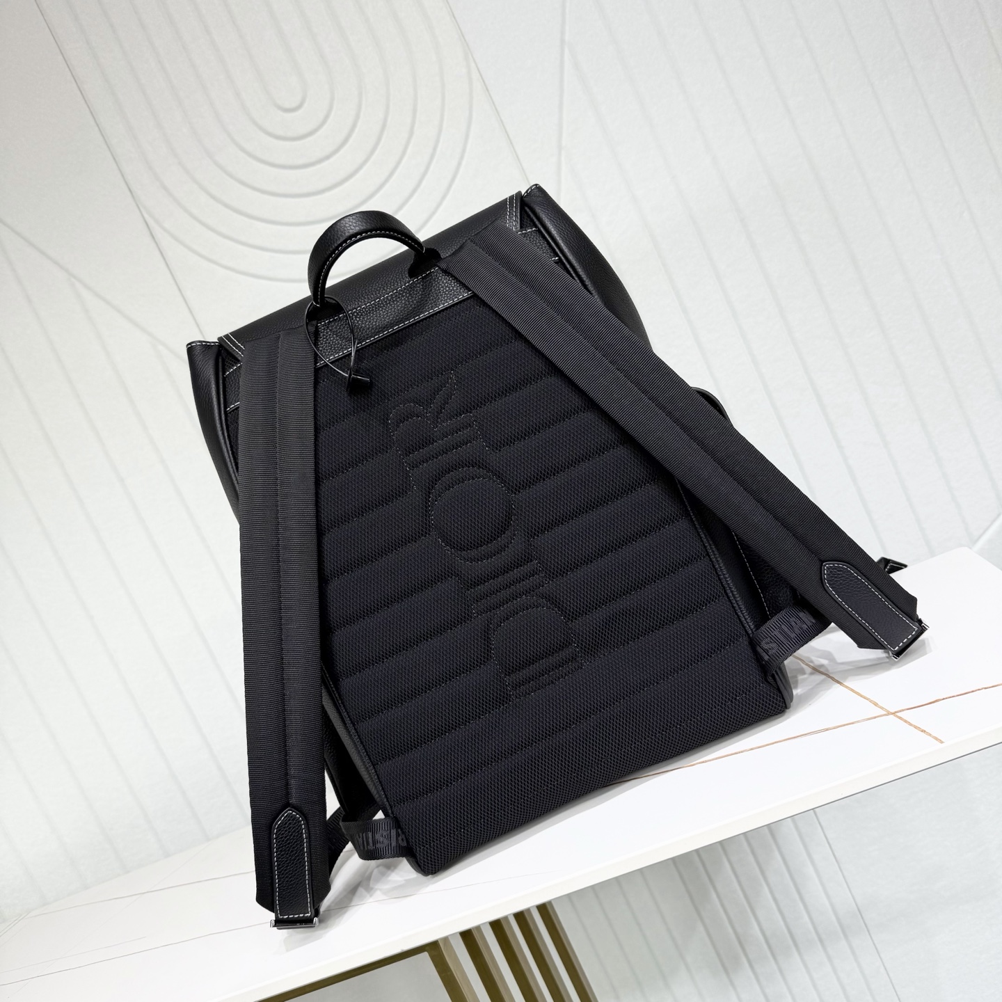 Dior 一比一全皮革後背包 黑色簡約設計 商務休閒雙肩包