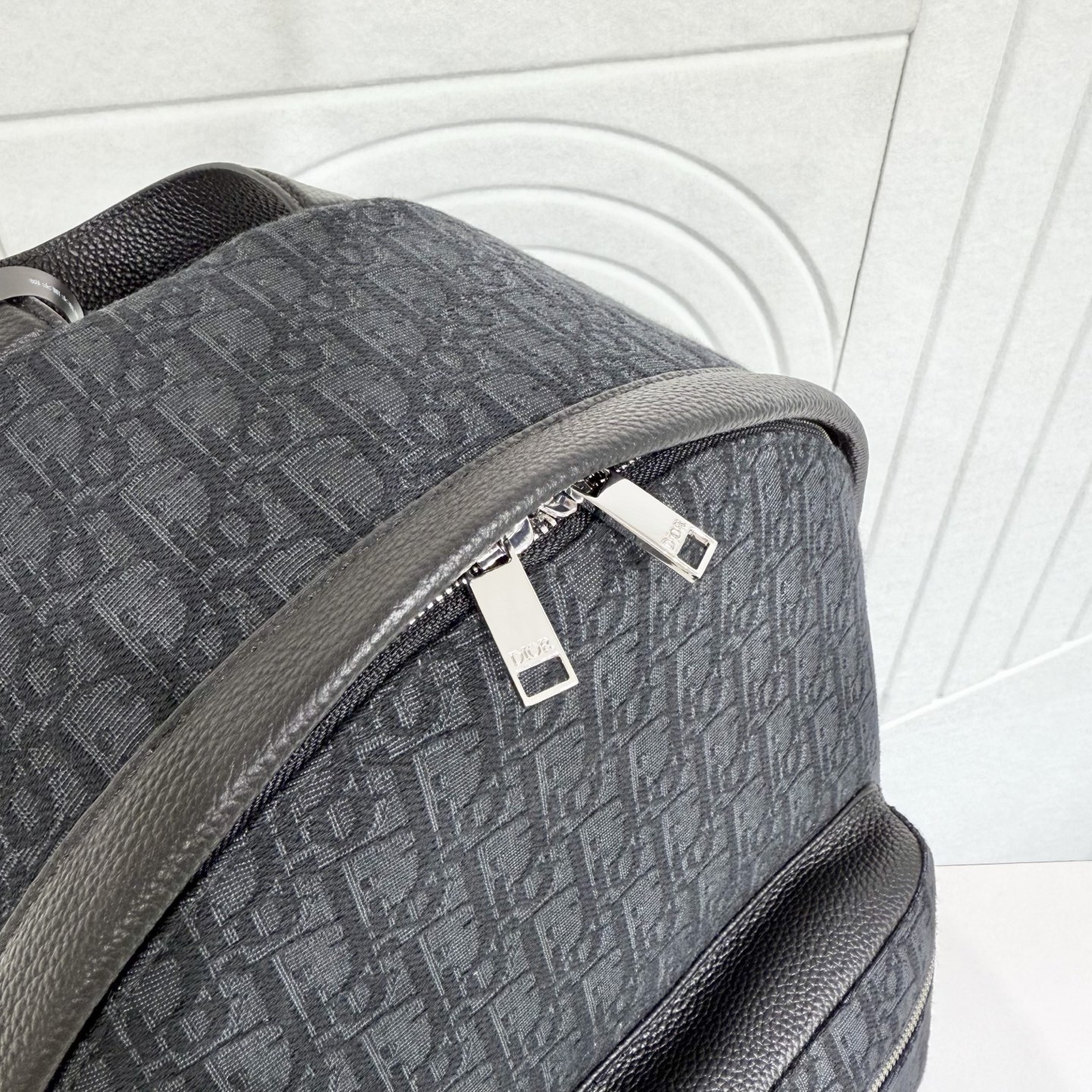 Dior 原單 深色老花拉鍊後背包 多功能雙肩包 休閒旅行款