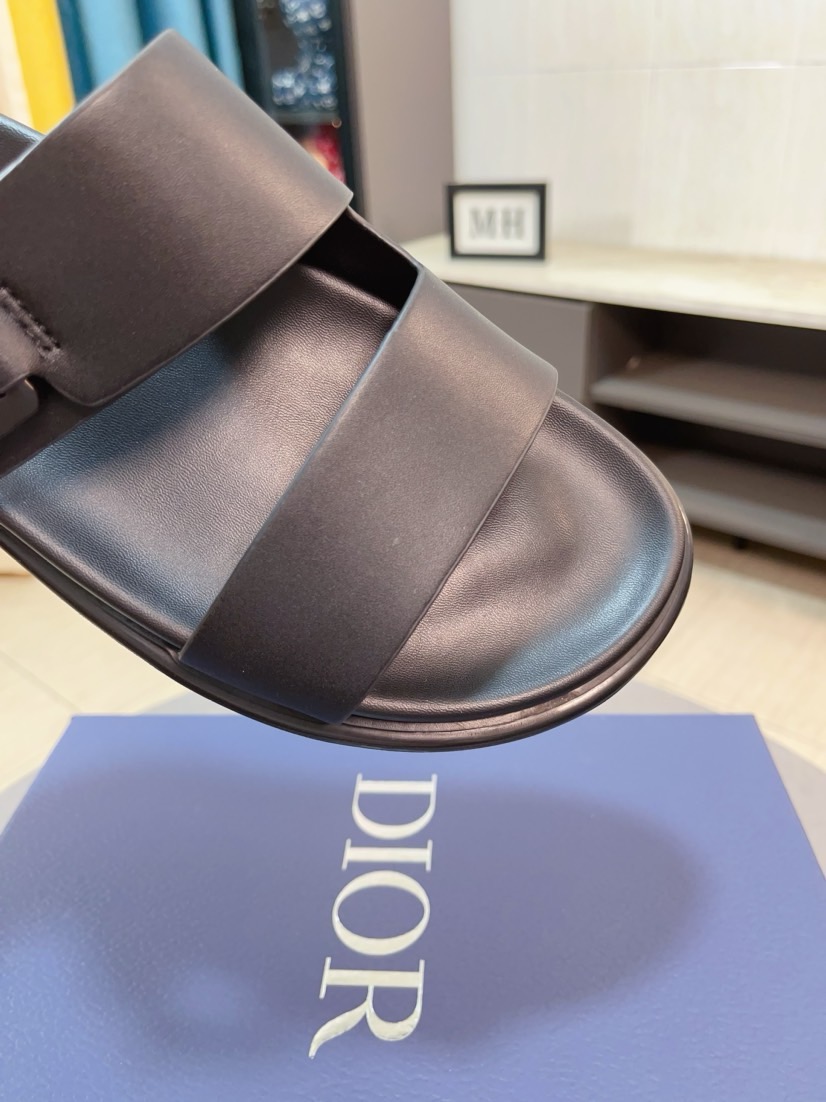 Dior原單男士雙帶設計涼拖戶外休閒風格舒適耐穿精品款| 10 Dior原單男士雙帶設計涼拖戶外休閒風格舒適耐穿精品款