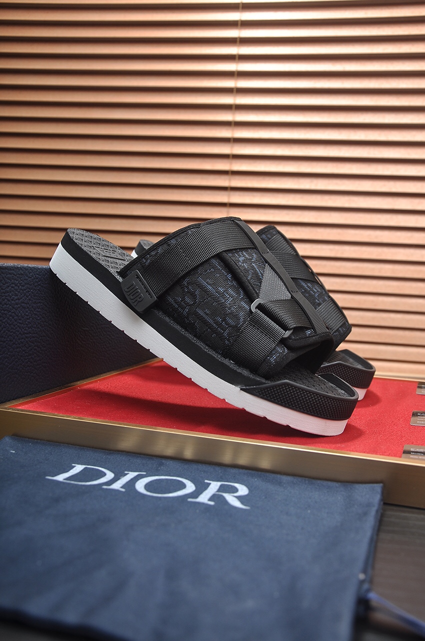 Dior一比一男士機能風雙帶涼拖戶外設計舒適耐穿潮流款| 14 Dior一比一男士機能風雙帶涼拖戶外設計舒適耐穿潮流款