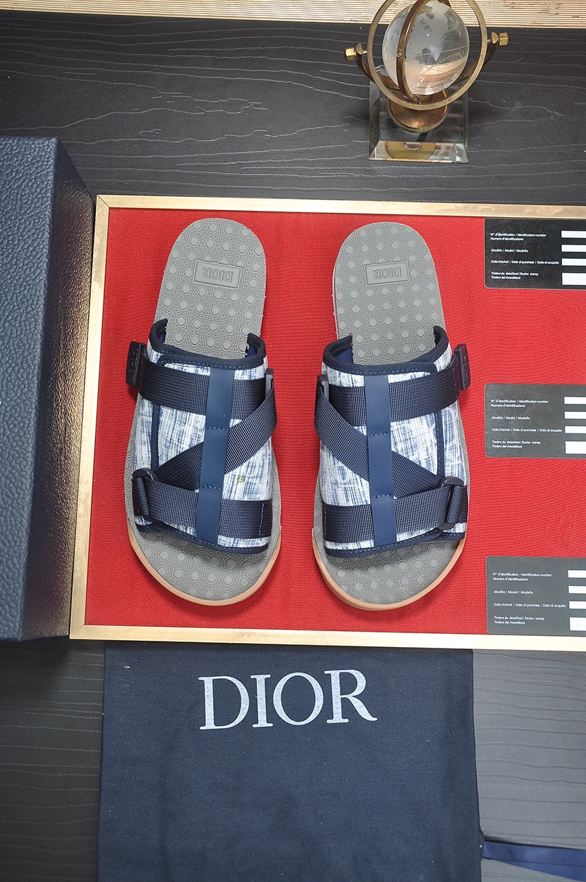 DiorA貨男士涼拖條紋拼接設計休閒風格舒適百搭款