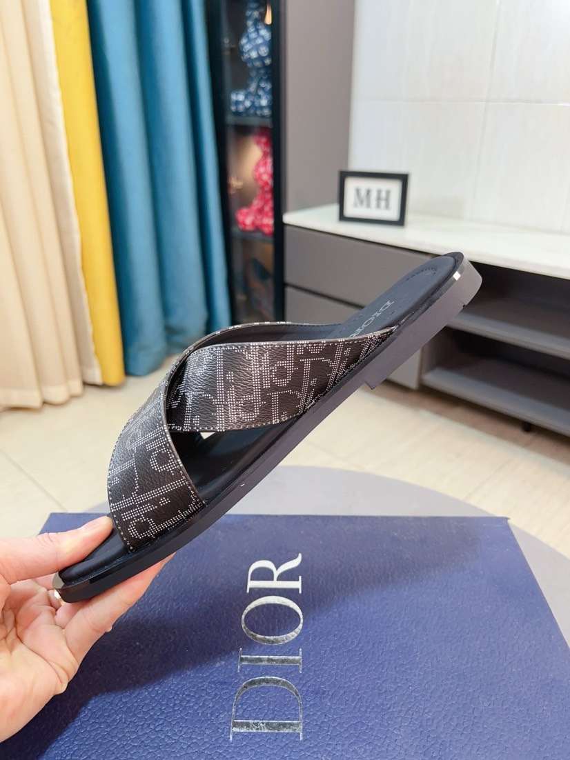 Dior 高仿男士涼拖 Oblique漸層設計交叉款時尚百搭拖鞋| 11 Dior 高仿男士涼拖 Oblique漸層設計交叉款時尚百搭拖鞋