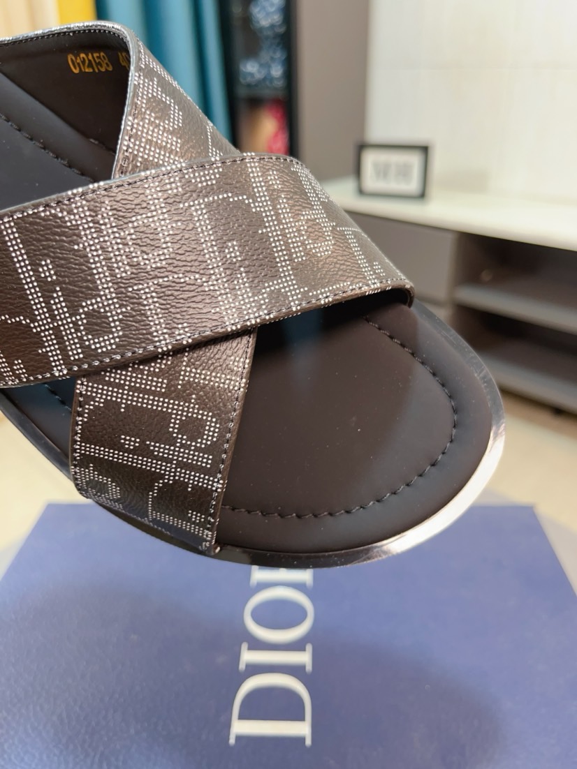 Dior 高仿男士涼拖 Oblique漸層設計交叉款時尚百搭拖鞋| 10 Dior 高仿男士涼拖 Oblique漸層設計交叉款時尚百搭拖鞋