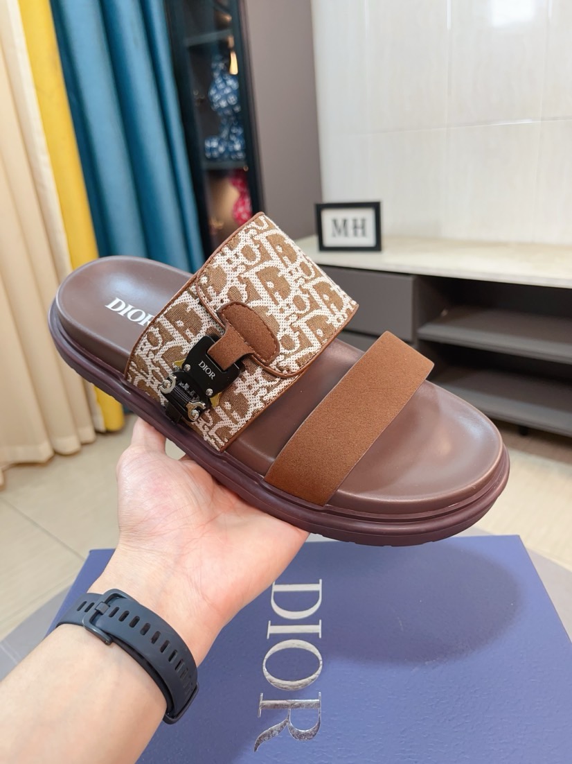 Dior 高仿男士涼拖 卡其Oblique印花搭配金屬扣具設計休閒拖