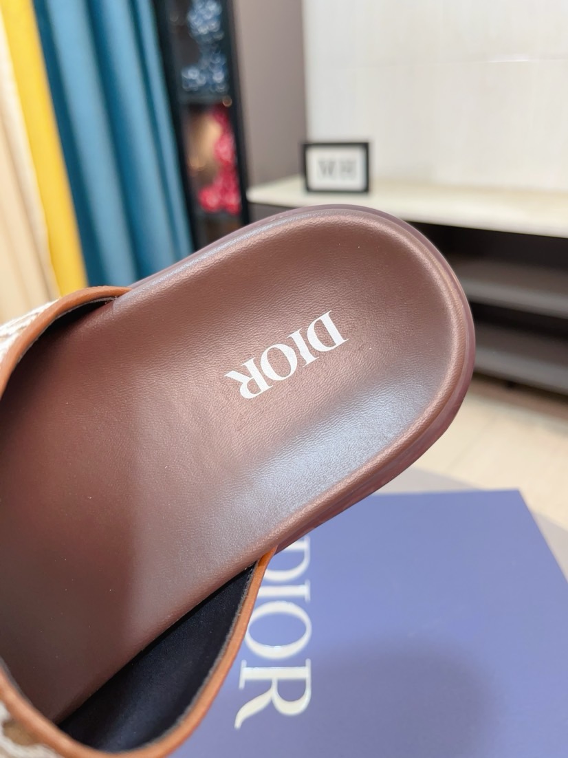Dior 高仿男士涼拖 卡其Oblique印花搭配金屬扣具設計休閒拖