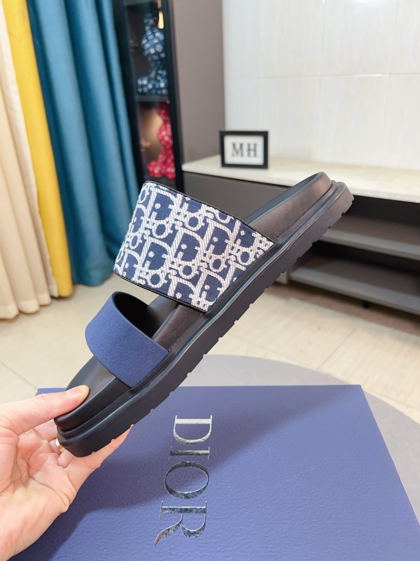 Dior 高仿男士涼拖 藍色Oblique印花搭配扣具設計休閒拖