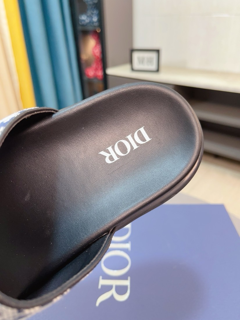 Dior 高仿男士涼拖 藍色Oblique印花搭配扣具設計休閒拖