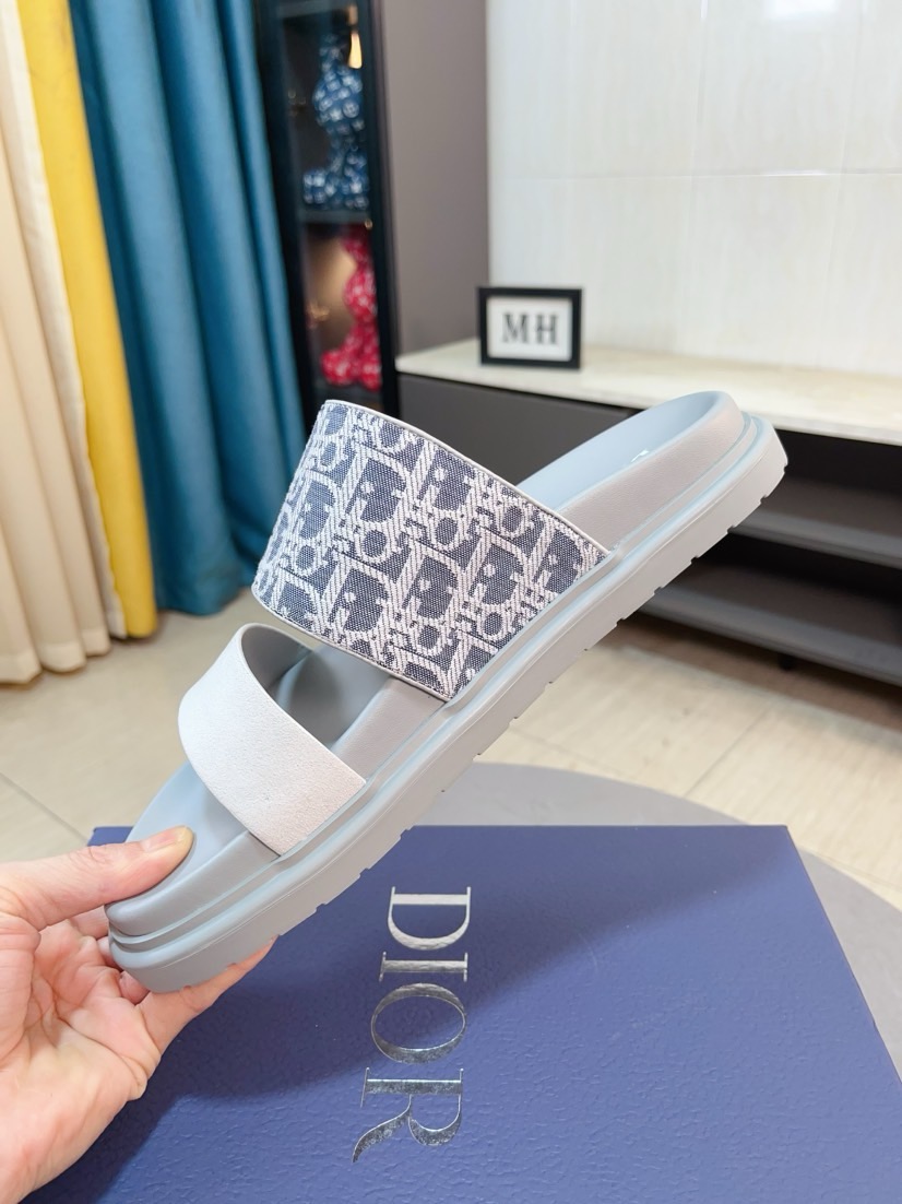 Dior 原單男士涼拖 白色Oblique印花搭配扣具設計清爽款
