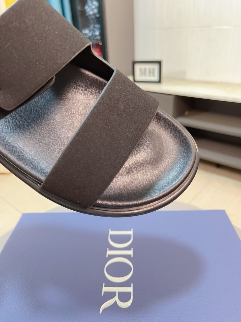 Dior 原單男士涼拖 深咖色雙帶扣具設計低調質感款