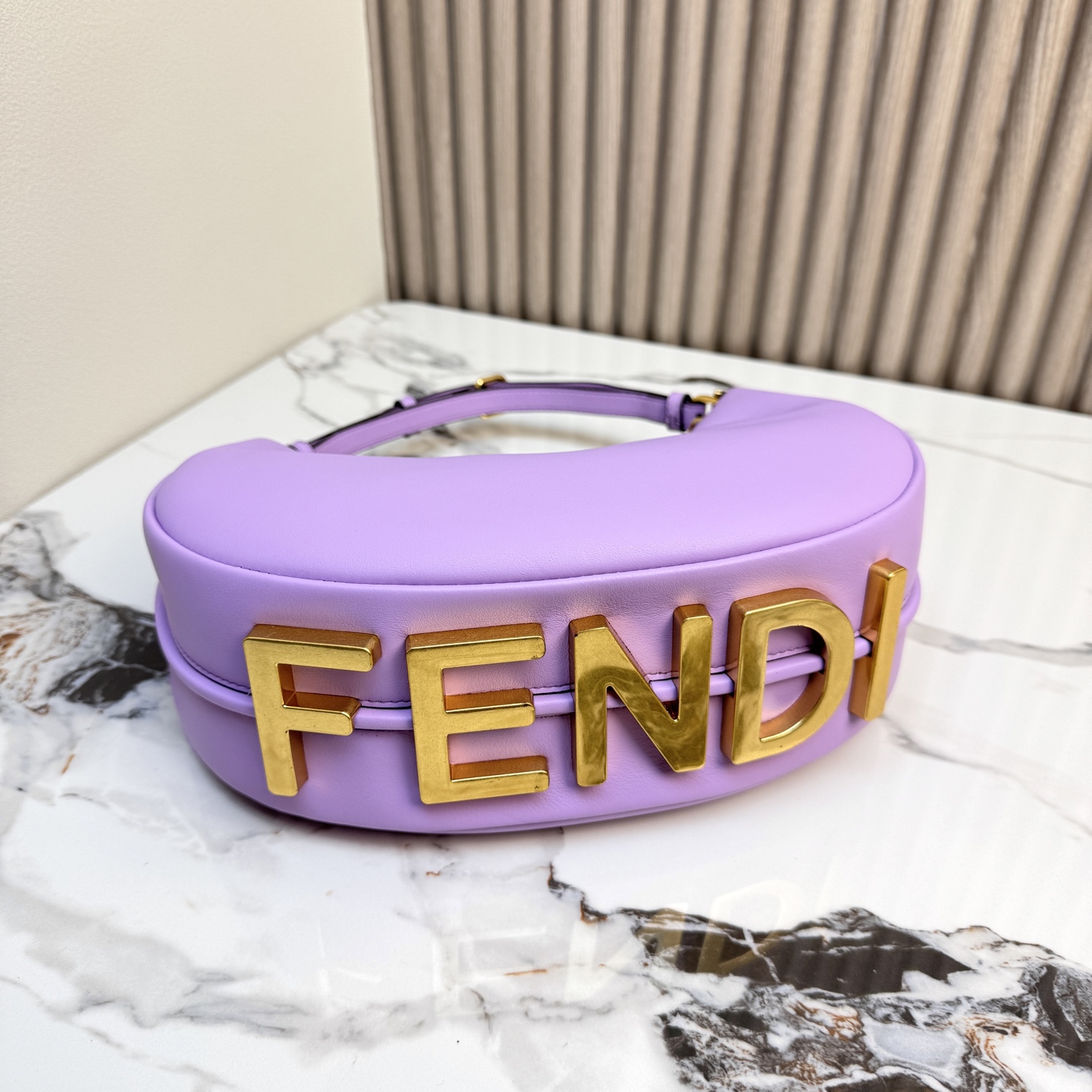 Fendi A貨 Graphy薰衣草紫半月肩背包高級感女包