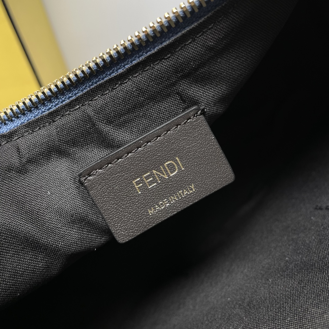 Fendi A貨 Graphy FF丹寧老花半月肩背包經典復古款
