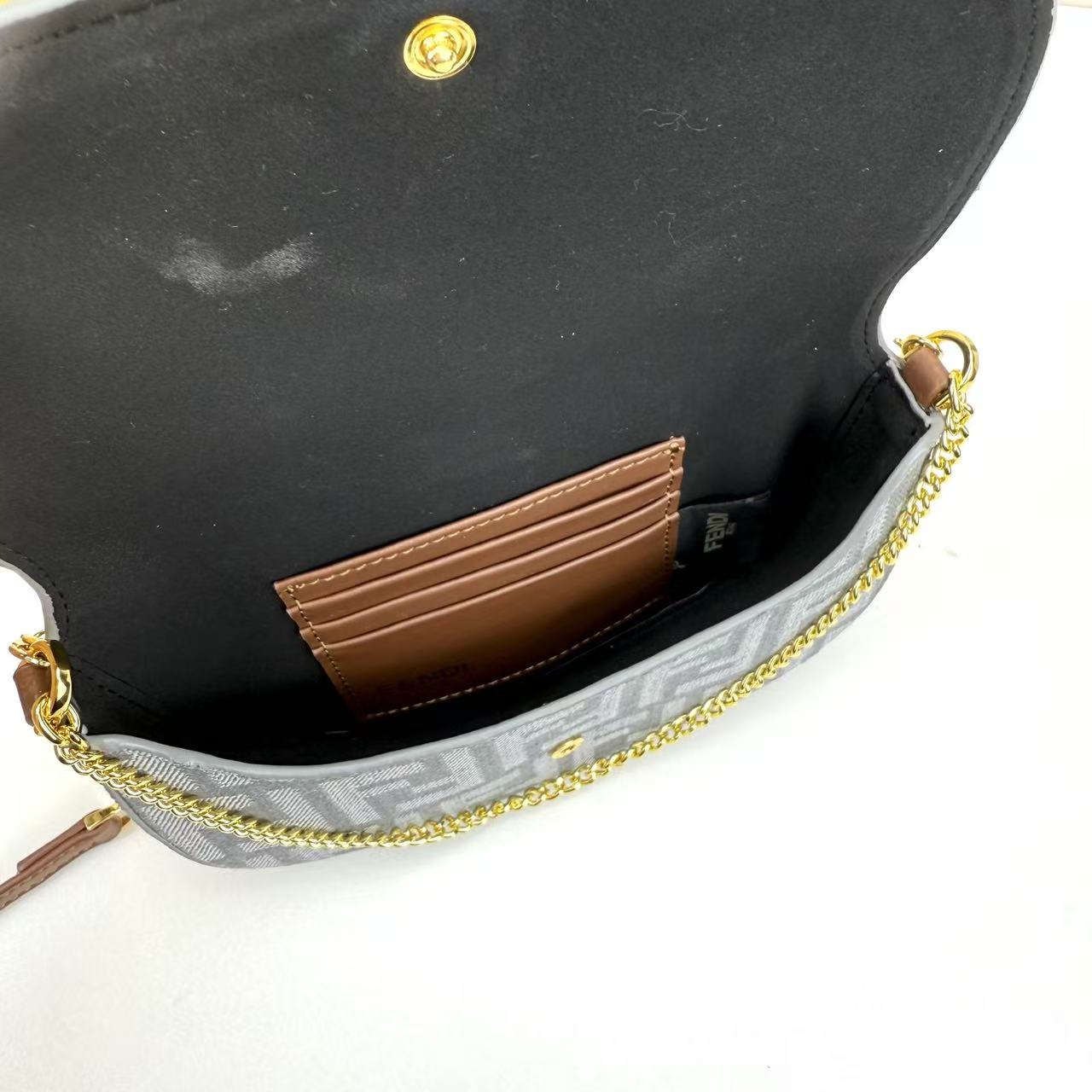 Fendi 原單 FF老花鏈條翻蓋斜背包復古經典迷你包