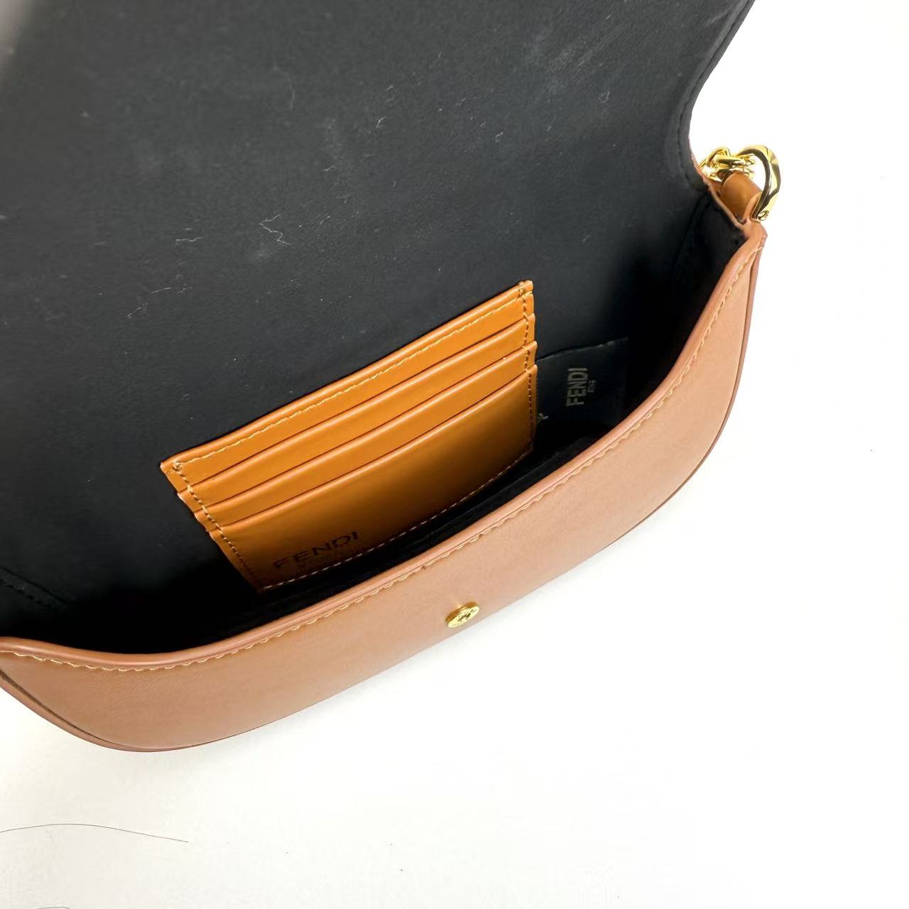 Fendi A貨 焦糖棕鏈條翻蓋斜背包百搭復古小包