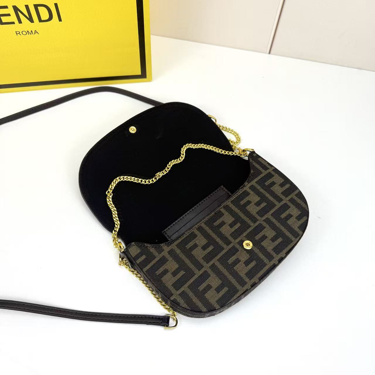 Fendi 復刻 FF老花黑色鏈條斜背包經典復古迷你包