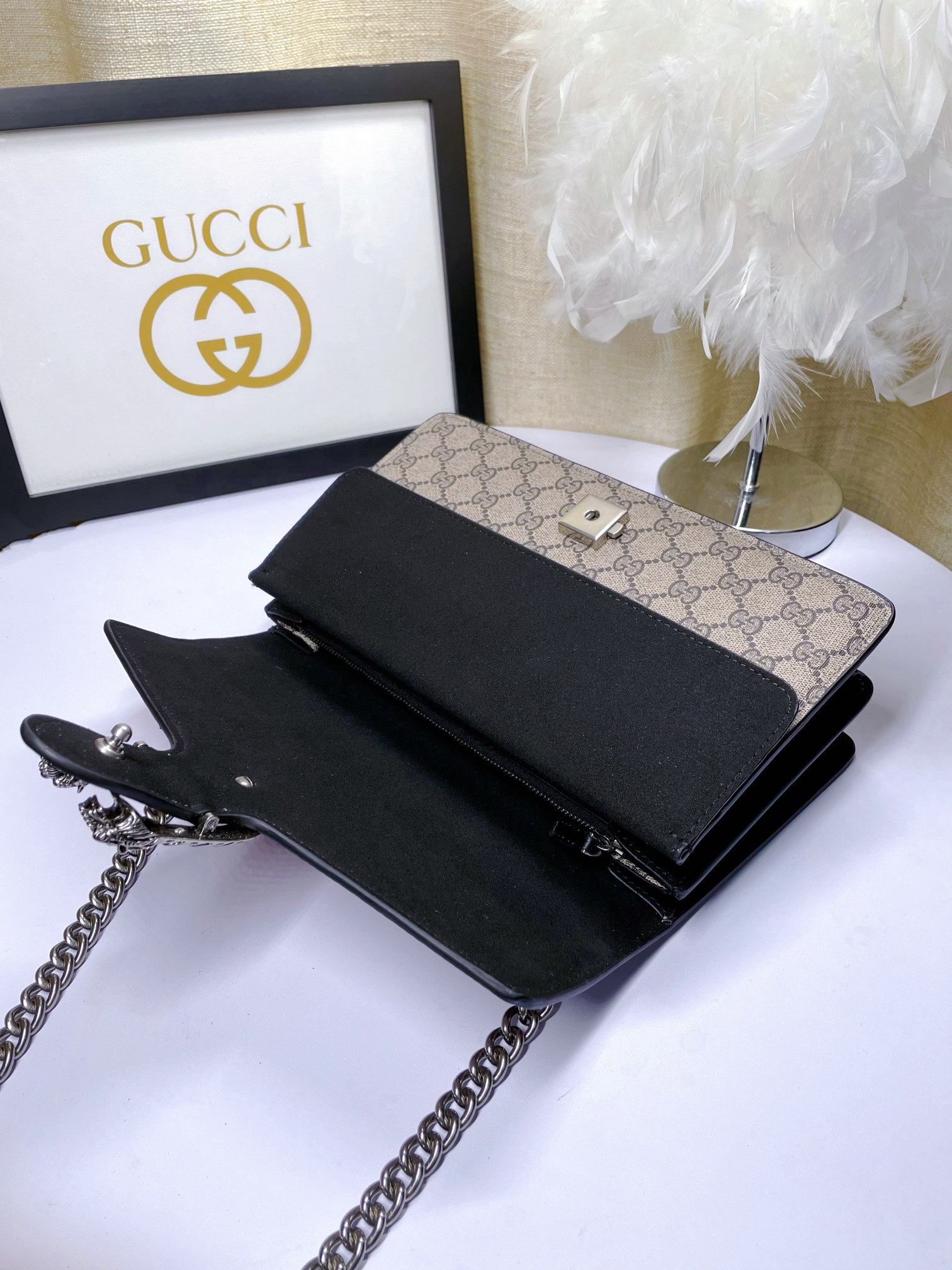 Gucci Dionysus 酒神包 花卉印花 GG Supreme 鍊條包 黑色款 28cm