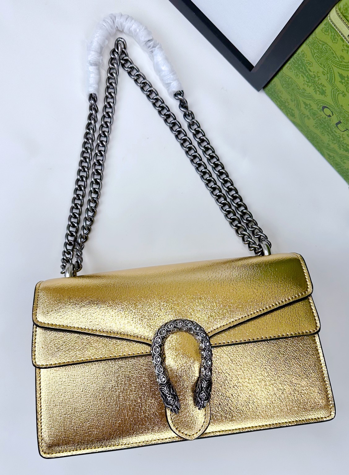 Gucci Dionysus 酒神包 金色亮面皮革鍊條包 28cm| 9 Gucci Dionysus 酒神包 金色亮面皮革鍊條包 28cm