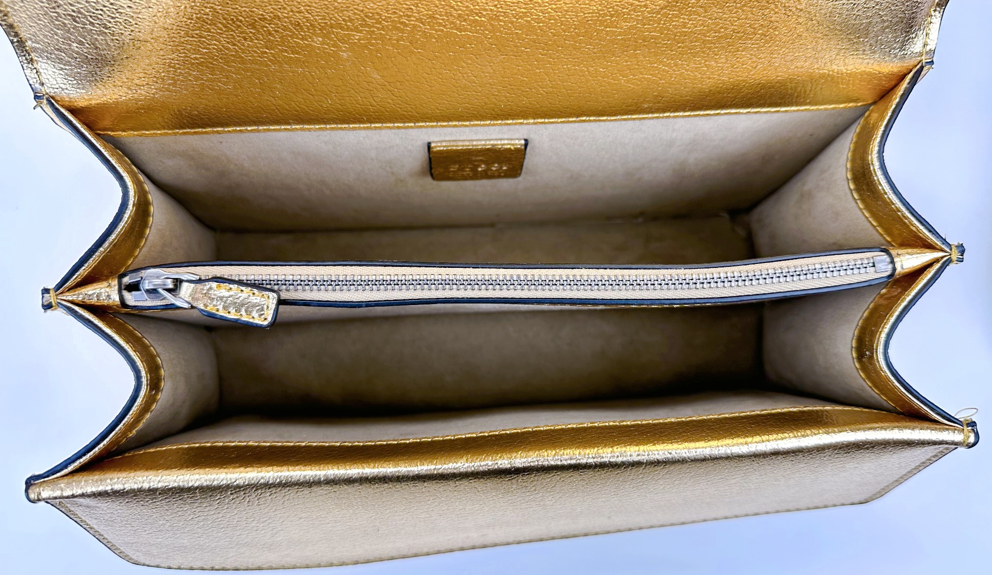 Gucci Dionysus 酒神包 金色亮面皮革鍊條包 28cm| 7 Gucci Dionysus 酒神包 金色亮面皮革鍊條包 28cm
