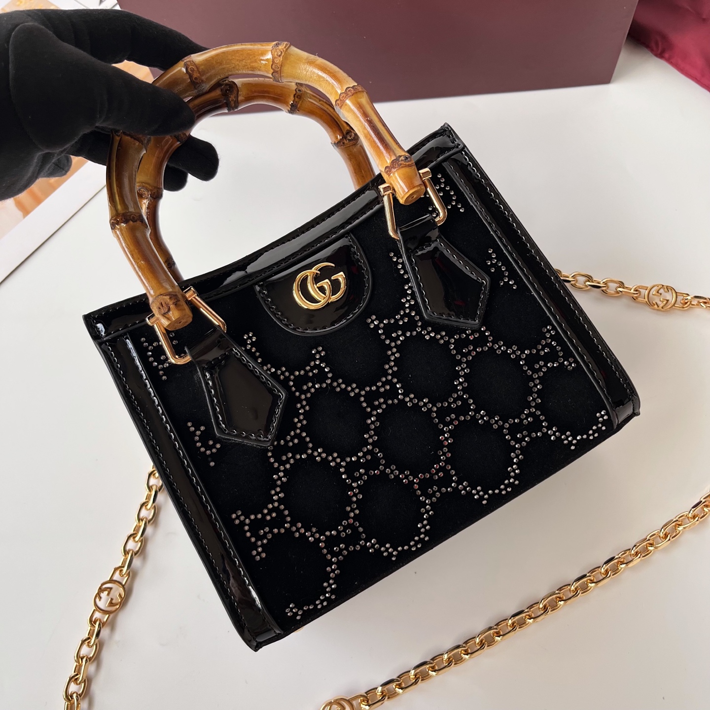 Gucci Diana 竹節手提包 黑色亮面皮革 迷你鍊條斜背包