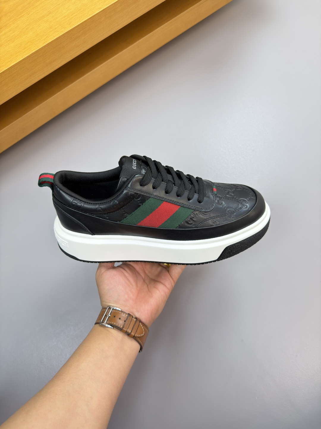 GUCCI 一比一男款厚底織帶休閒鞋 經典壓紋運動鞋 街頭潮流款| 12 GUCCI 一比一男款厚底織帶休閒鞋 經典壓紋運動鞋 街頭潮流款