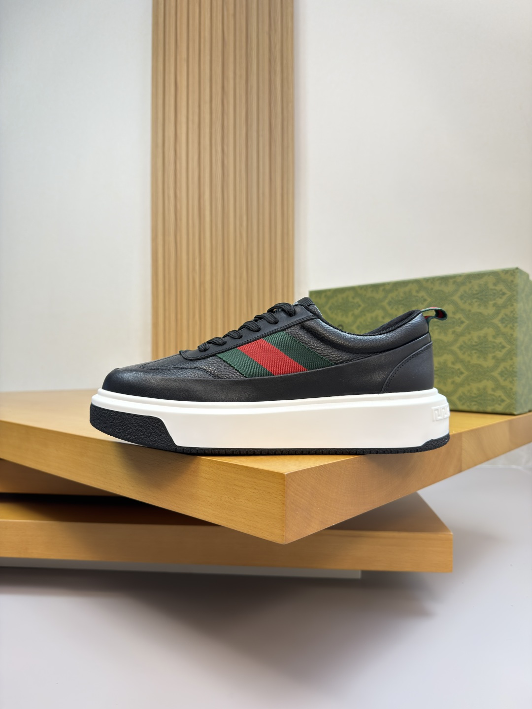 GUCCI A貨男款經典織帶厚底休閒鞋 百搭皮革運動鞋| 12 GUCCI A貨男款經典織帶厚底休閒鞋 百搭皮革運動鞋