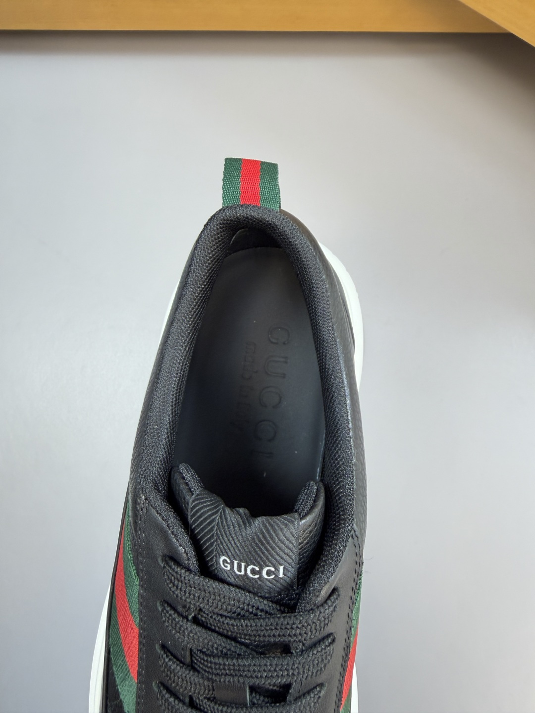 GUCCI A貨男款經典織帶厚底休閒鞋 百搭皮革運動鞋| 9 GUCCI A貨男款經典織帶厚底休閒鞋 百搭皮革運動鞋