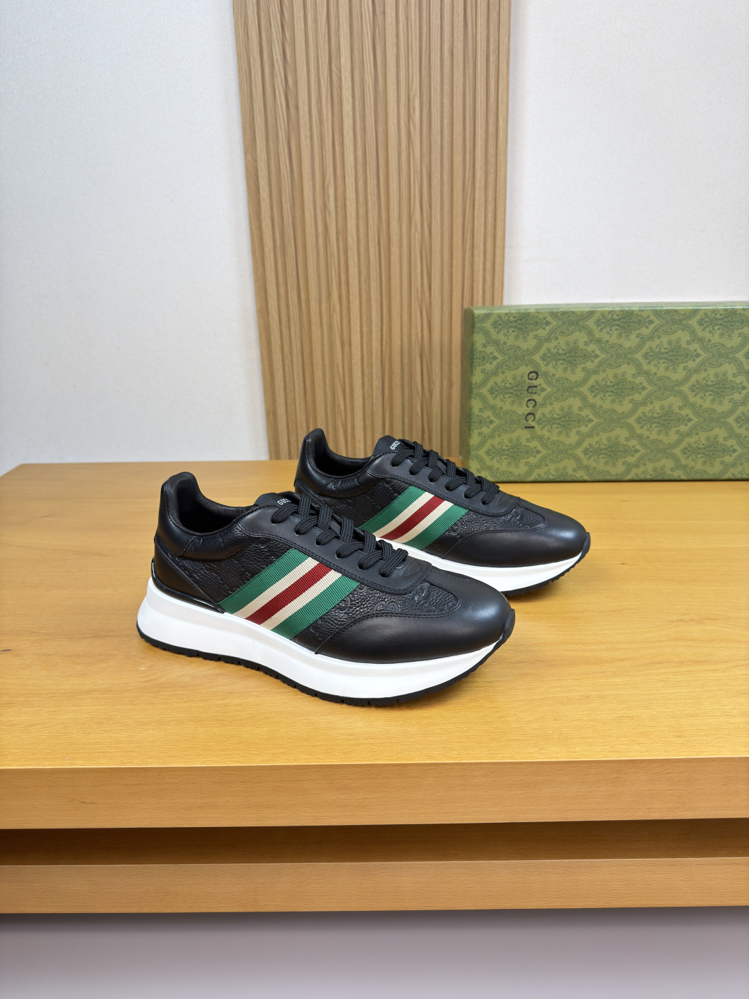 GUCCI A貨男款經典織帶厚底運動鞋 壓紋皮革休閒潮鞋| 3 GUCCI A貨男款經典織帶厚底運動鞋 壓紋皮革休閒潮鞋