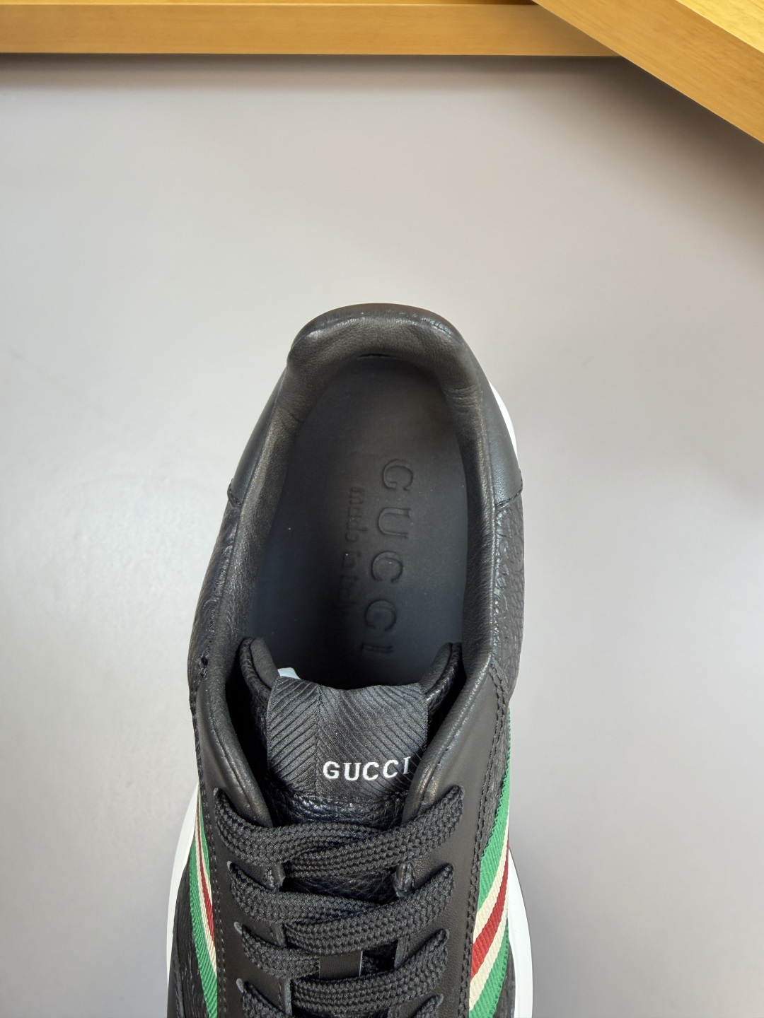GUCCI A貨男款經典織帶厚底運動鞋 壓紋皮革休閒潮鞋| 9 GUCCI A貨男款經典織帶厚底運動鞋 壓紋皮革休閒潮鞋