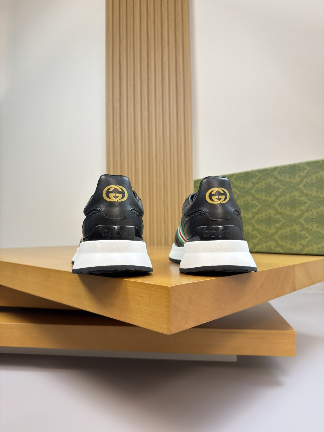 GUCCI A貨男款經典織帶厚底運動鞋 壓紋皮革休閒潮鞋| 8 GUCCI A貨男款經典織帶厚底運動鞋 壓紋皮革休閒潮鞋