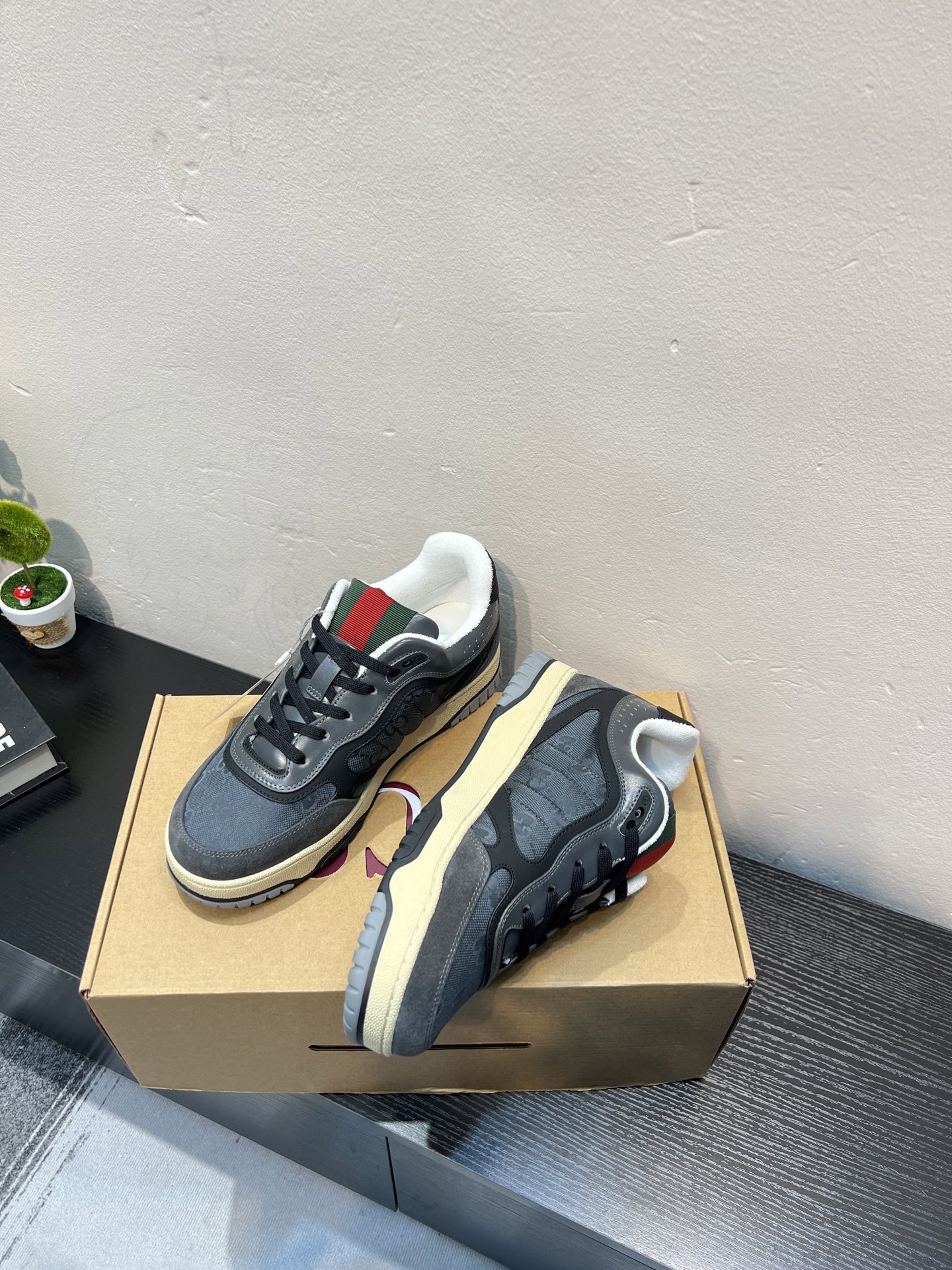GUCCI 原單男款雙G老花休閒鞋 復古街頭運動鞋