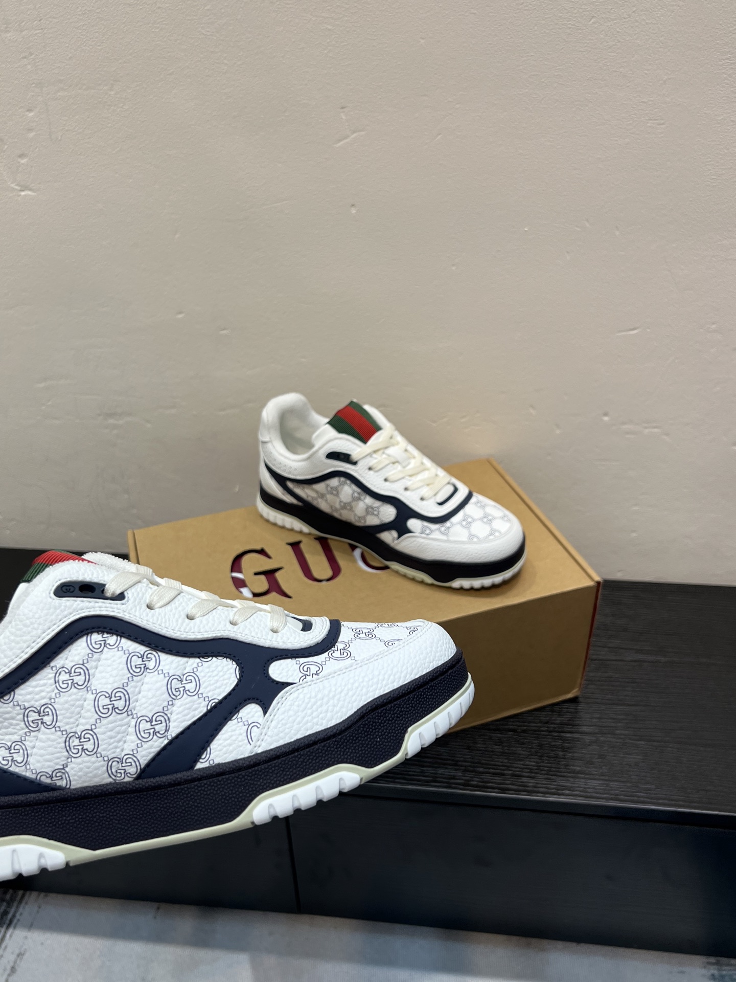 GUCCI A貨男款雙G印花運動鞋 經典白色百搭休閒鞋