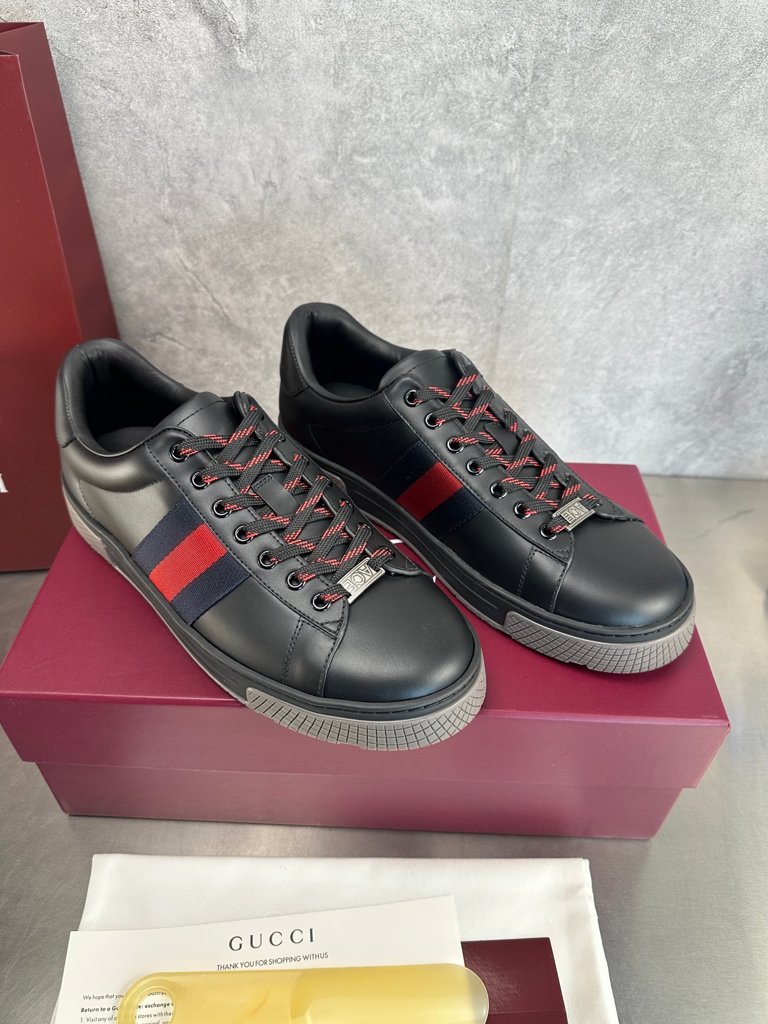 GUCCI 一比一男款撞色休閒運動鞋 輕量舒適百搭跑鞋| 14 GUCCI 一比一男款撞色休閒運動鞋 輕量舒適百搭跑鞋