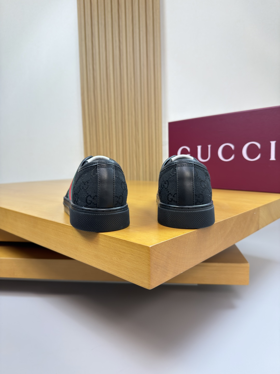 GUCCI 原單男款雙G老花帆布休閒鞋 經典織帶百搭板鞋| 8 GUCCI 原單男款雙G老花帆布休閒鞋 經典織帶百搭板鞋