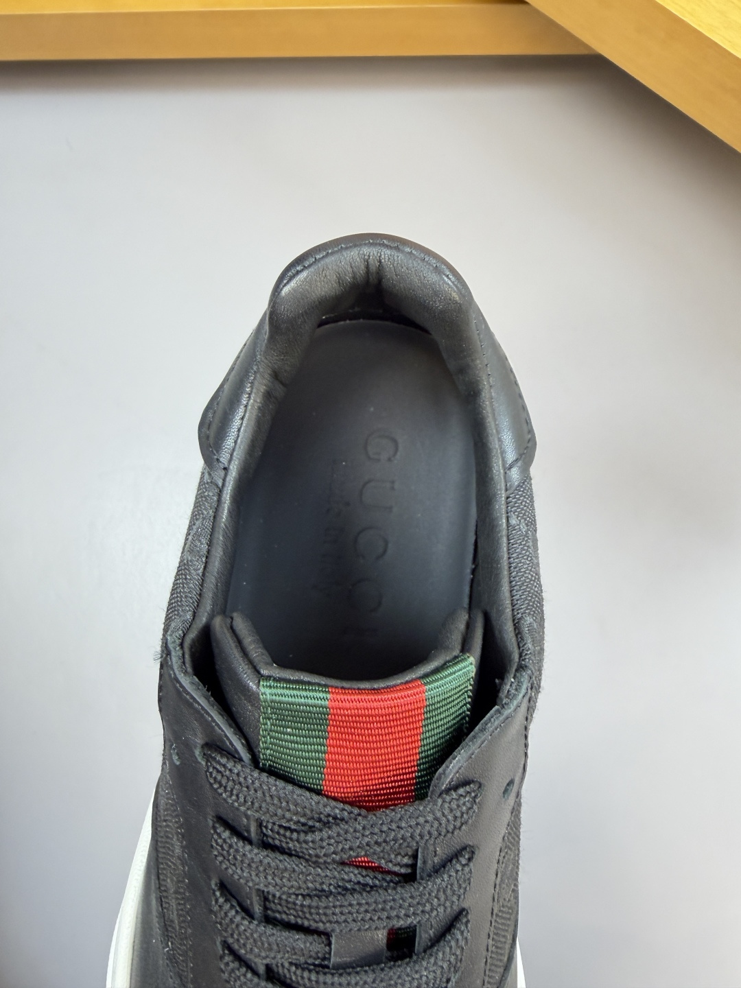 Gucci 原單厚底雙色拼接休閒運動鞋 百搭時尚潮流男鞋| 9 Gucci 原單厚底雙色拼接休閒運動鞋 百搭時尚潮流男鞋