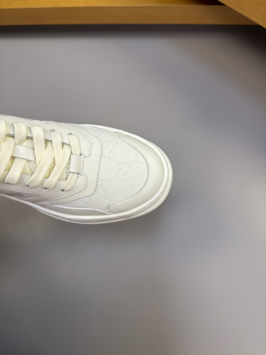 Gucci 復刻全白GG老花厚底休閒鞋 百搭時尚運動鞋| 10 Gucci 復刻全白GG老花厚底休閒鞋 百搭時尚運動鞋
