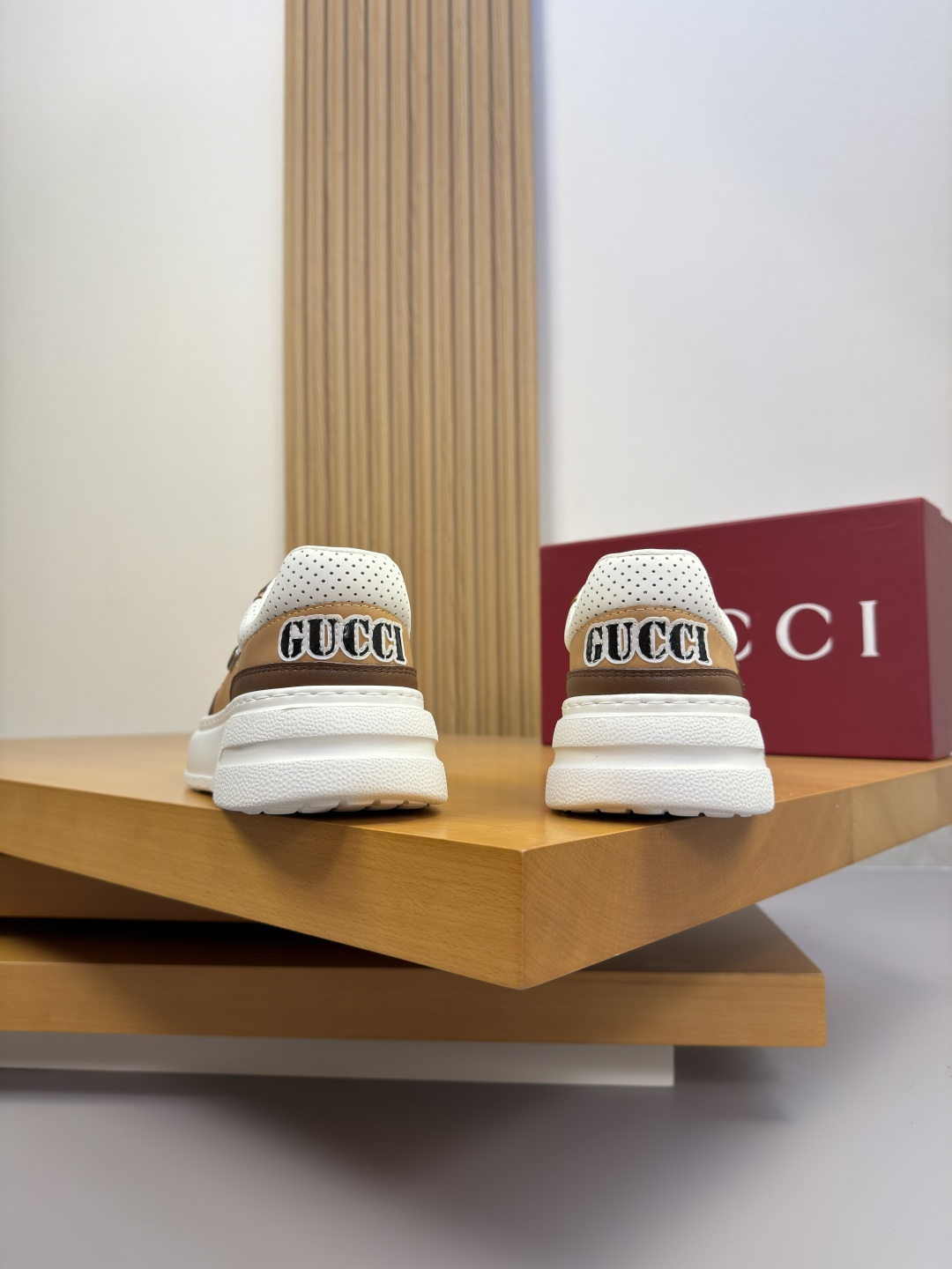 Gucci 一比一棕白拼色厚底休閒鞋 復古精品男鞋| 8 Gucci 一比一棕白拼色厚底休閒鞋 復古精品男鞋
