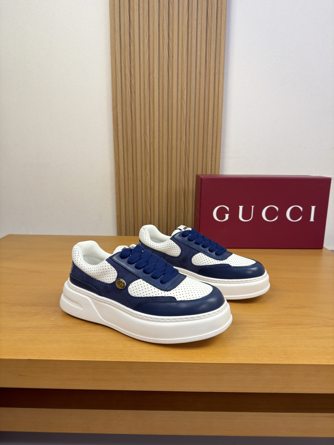 Gucci 原單藍白拼色厚底運動鞋 精品休閒百搭鞋| 3 Gucci 原單藍白拼色厚底運動鞋 精品休閒百搭鞋