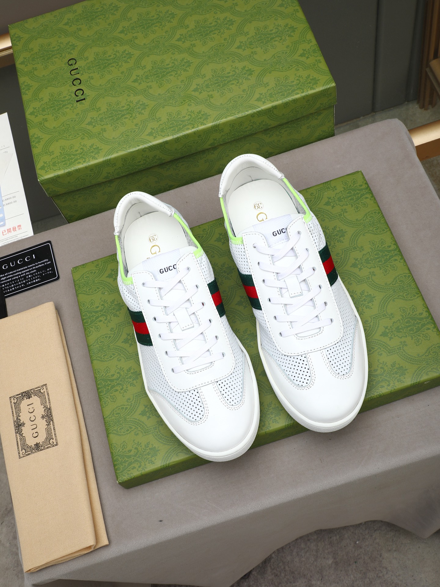 Gucci 原單白色紅綠織帶休閒鞋 透氣精品運動鞋| 7 Gucci 原單白色紅綠織帶休閒鞋 透氣精品運動鞋