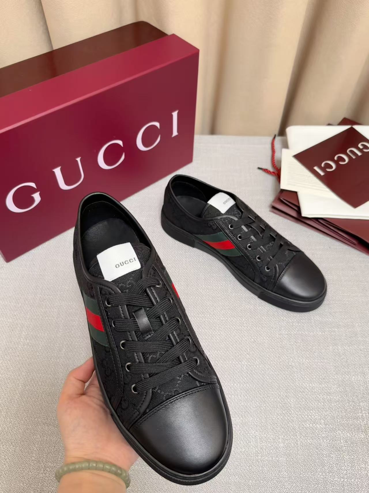 GUCCI 高仿 男款 經典條紋低筒休閒鞋 百搭潮流款| 8 GUCCI 高仿 男款 經典條紋低筒休閒鞋 百搭潮流款
