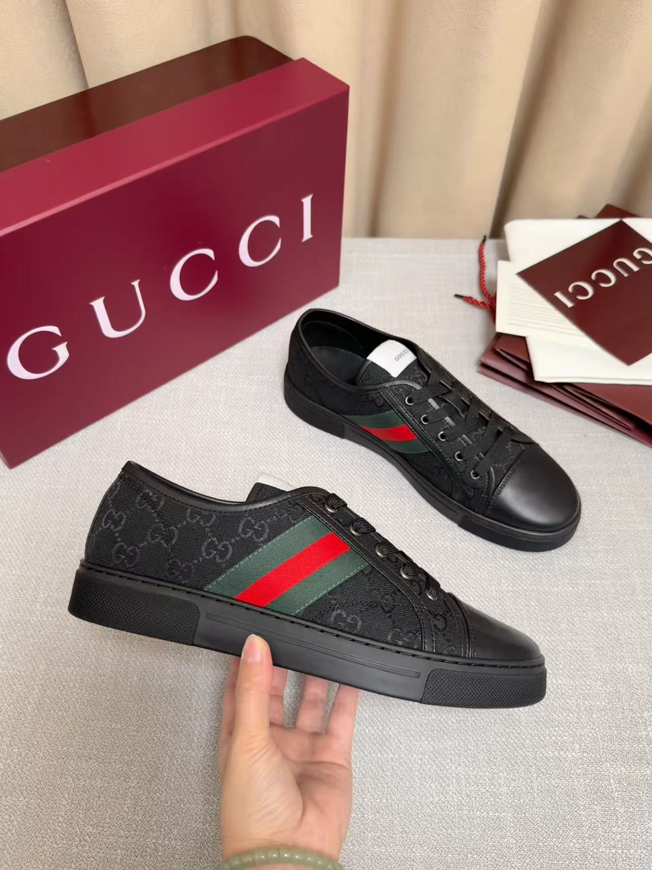 GUCCI 高仿 男款 經典條紋低筒休閒鞋 百搭潮流款| 7 GUCCI 高仿 男款 經典條紋低筒休閒鞋 百搭潮流款