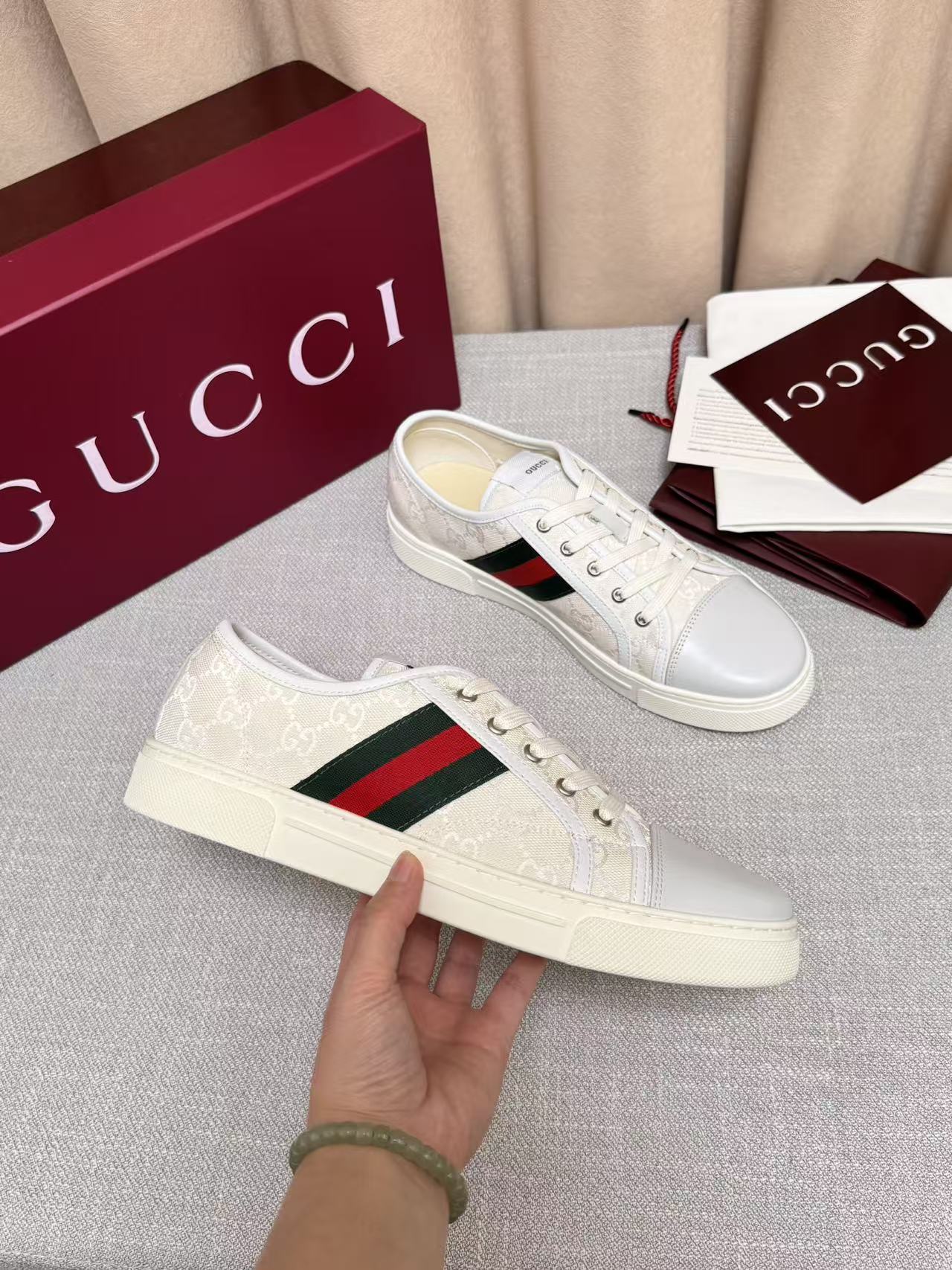 GUCCI 一比一 男款 經典條紋低筒板鞋 清新百搭款| 9 GUCCI 一比一 男款 經典條紋低筒板鞋 清新百搭款