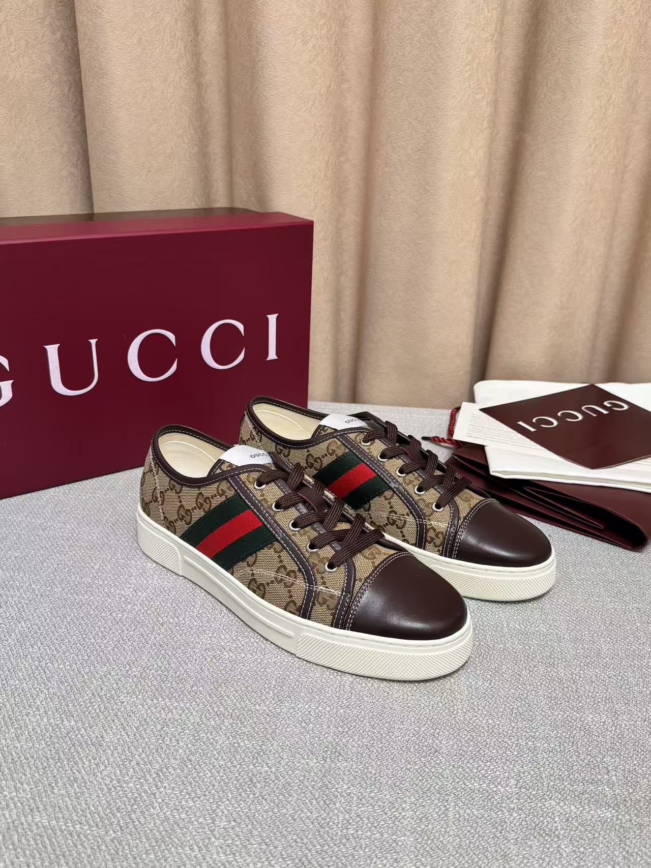 GUCCI 高仿 男款 老花拼接低筒板鞋 經典百搭款| 11 GUCCI 高仿 男款 老花拼接低筒板鞋 經典百搭款