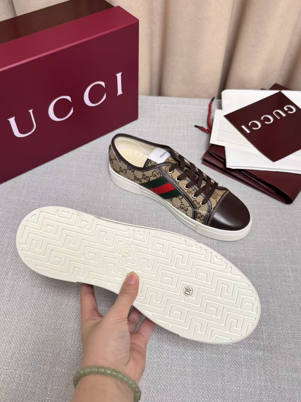 GUCCI 高仿 男款 老花拼接低筒板鞋 經典百搭款| 8 GUCCI 高仿 男款 老花拼接低筒板鞋 經典百搭款