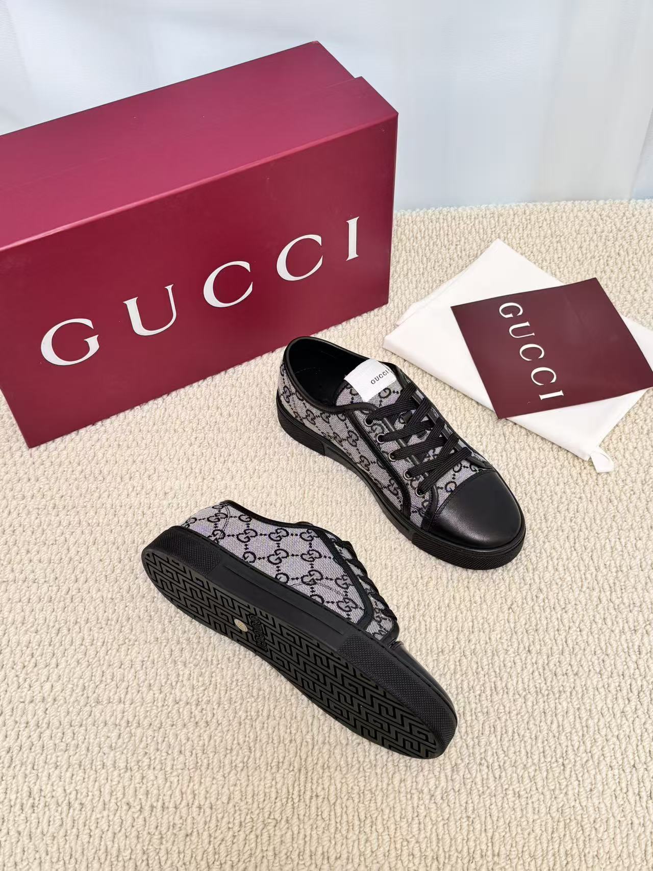 GUCCI 高仿 男款 灰黑GG老花低筒休閒鞋 經典百搭款| 12 GUCCI 高仿 男款 灰黑GG老花低筒休閒鞋 經典百搭款
