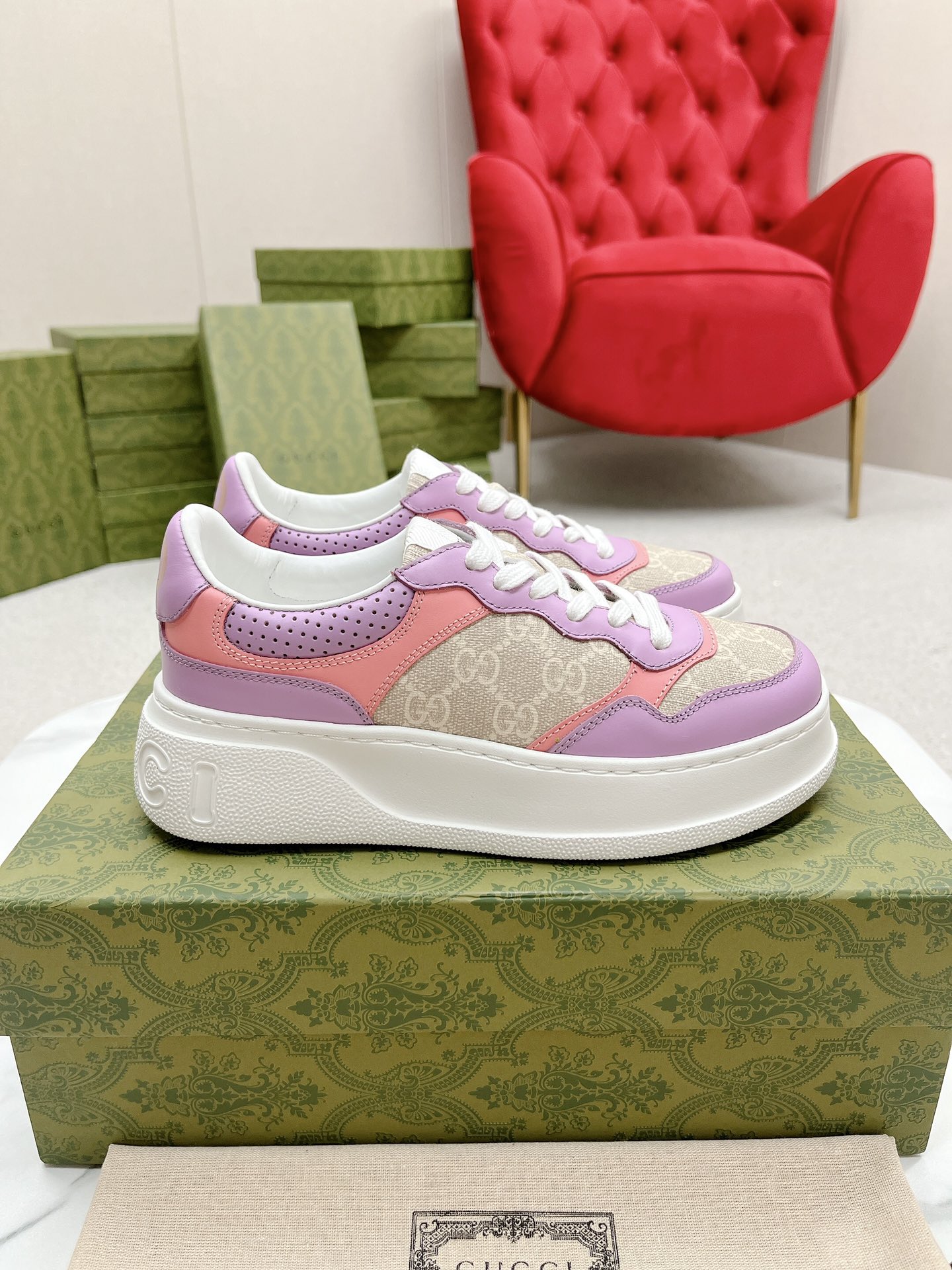 GUCCI 原單 女款 粉紫拼色厚底運動鞋 甜美潮流款| 6 GUCCI 原單 女款 粉紫拼色厚底運動鞋 甜美潮流款