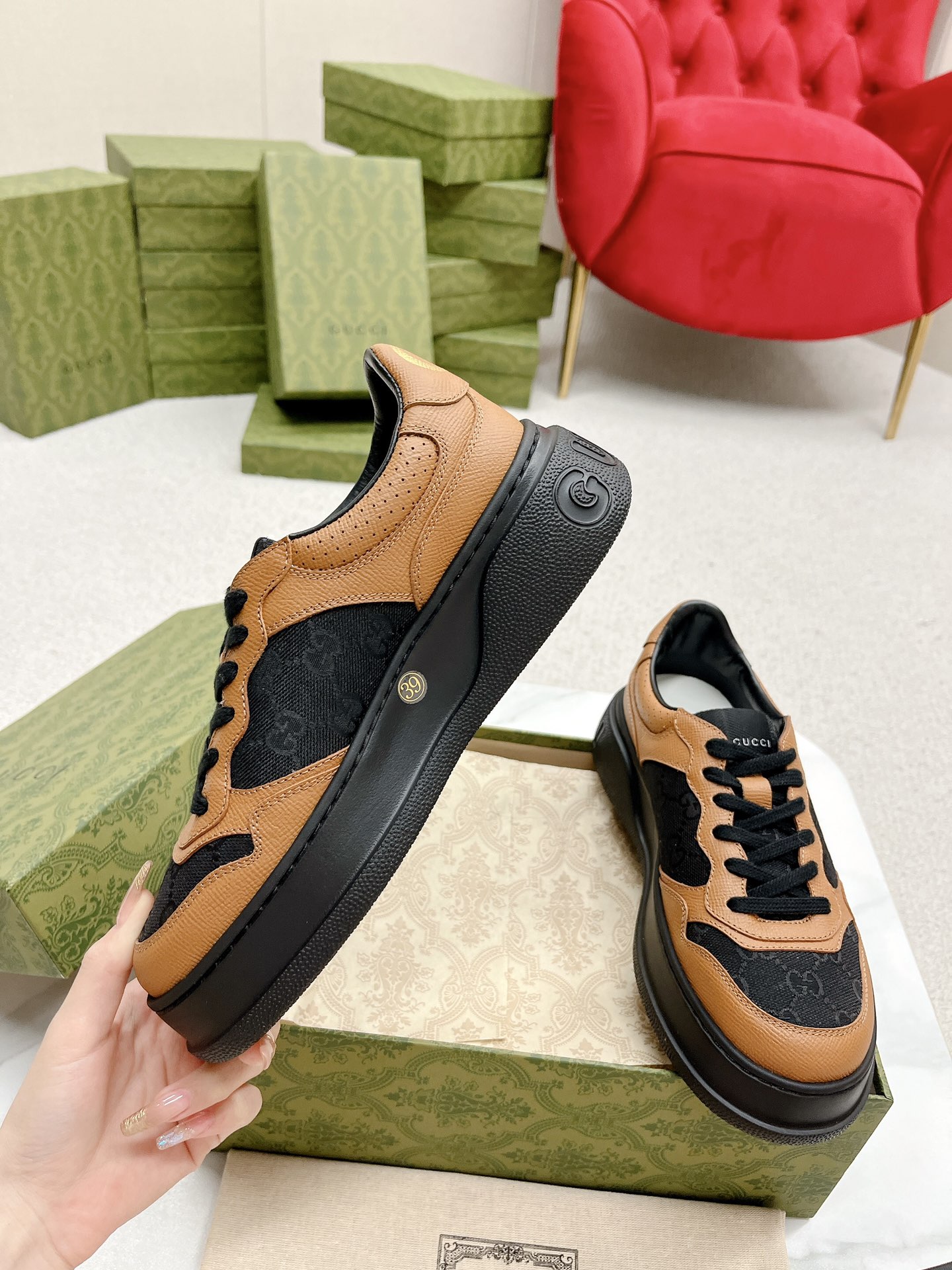 GUCCI A貨 男款 黑橘拼接厚底運動鞋 潮流機能款| 9 GUCCI A貨 男款 黑橘拼接厚底運動鞋 潮流機能款