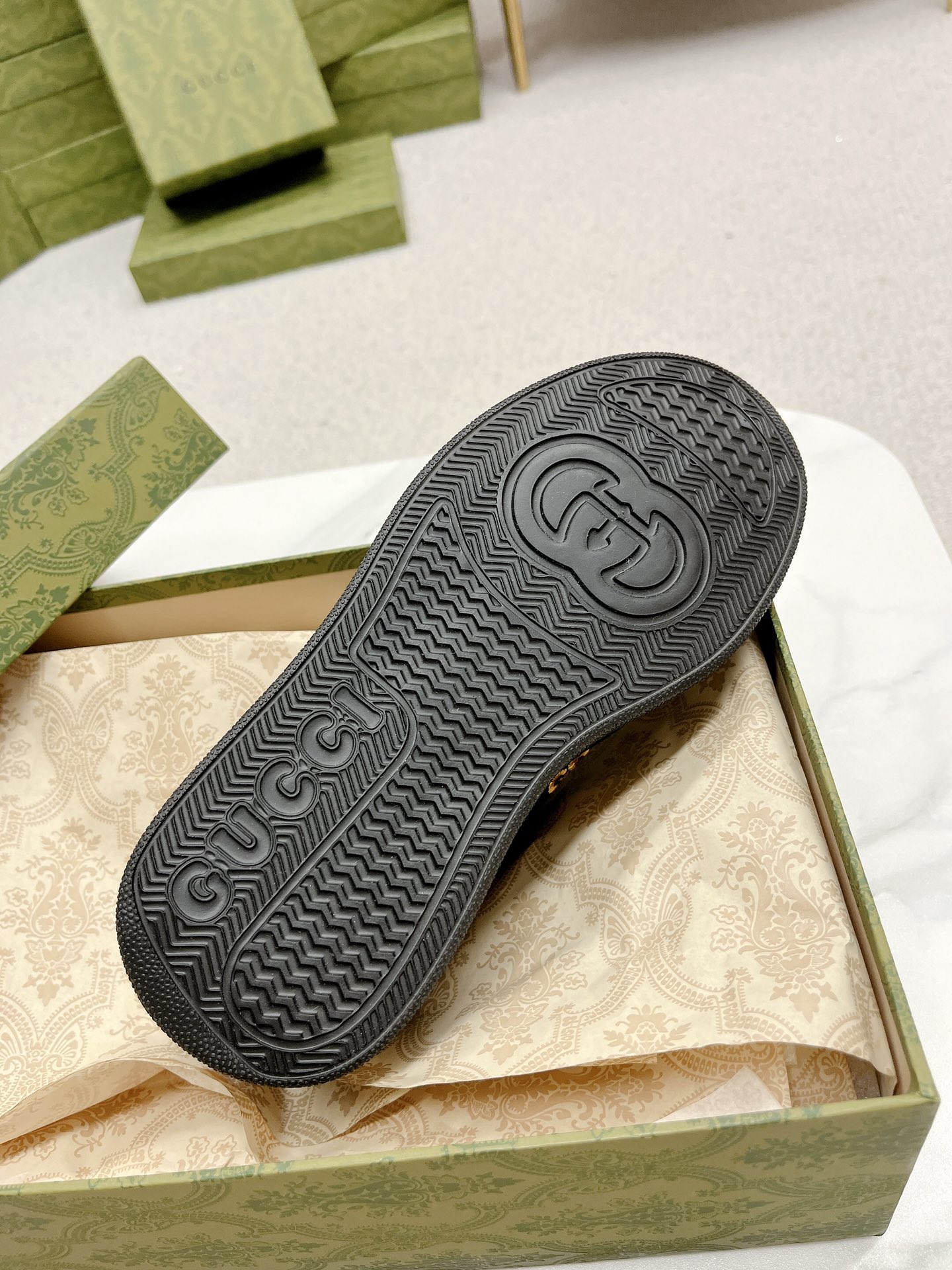 GUCCI 復刻 男款 黑彩GG刺繡厚底運動鞋 個性潮流款| 7 GUCCI 復刻 男款 黑彩GG刺繡厚底運動鞋 個性潮流款