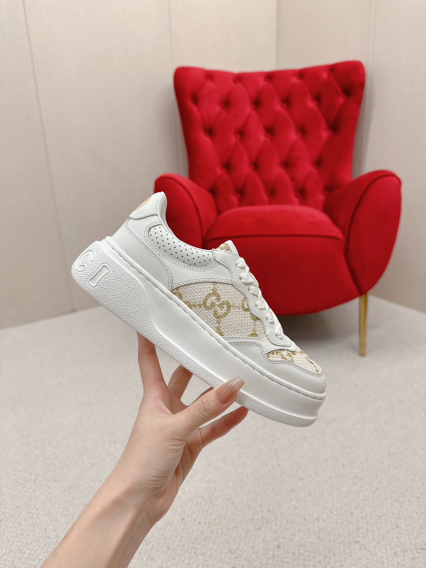 GUCCI 一比一 男款 白金GG刺繡厚底運動鞋 輕奢百搭款